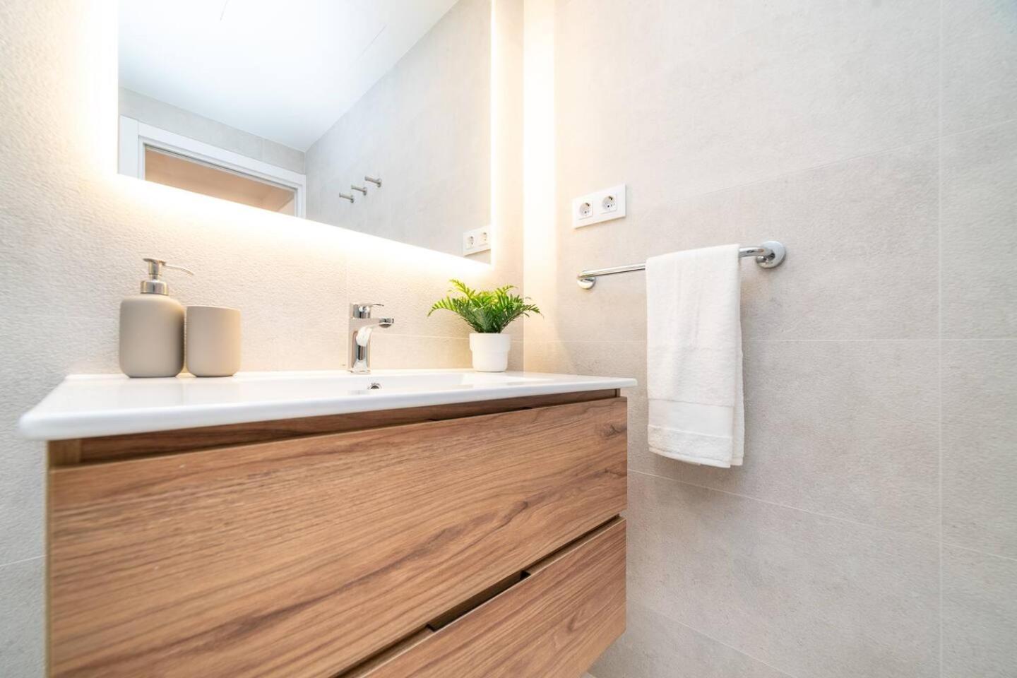Soler Apartments Sant Adrià de Besòs Kültér fotó